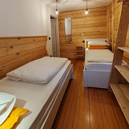 Vacanzaincadore Апартаменты *